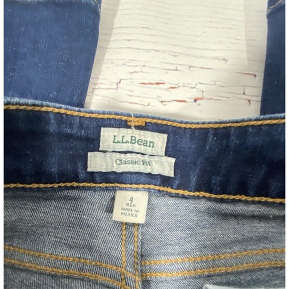 L L Bean Jeans Classic Fit Sz 4 Blue Denim Five Pockets Straight Leg Mid Rise - Picture 7 of 12
